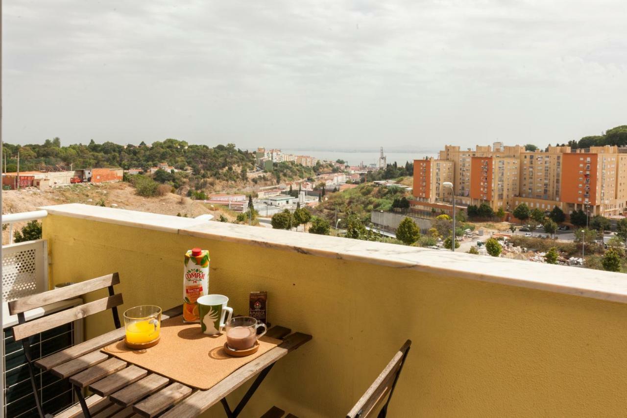 Casa Das Olaias & Closed Parking Apartment Lissabon